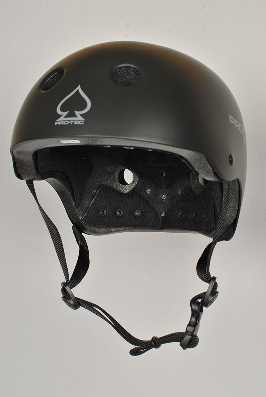 1320275 Classic Certified Skatehjelm