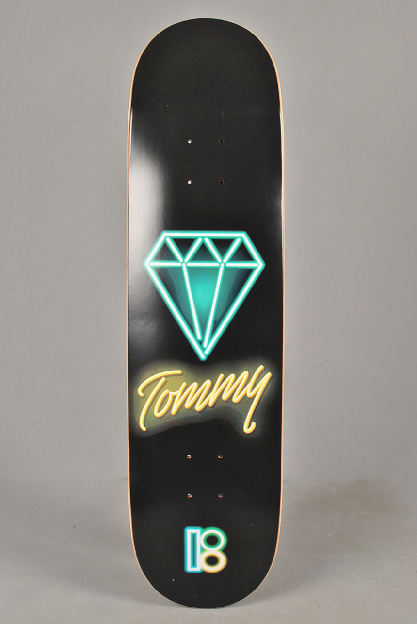 Neon Tommy 8.25
