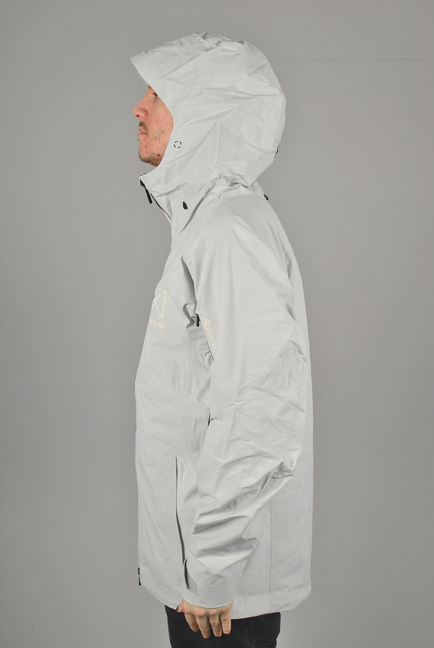 BURTON　WHITECOLLECTION　156cm Futro Burton z paskiem ecru | Varlesca
