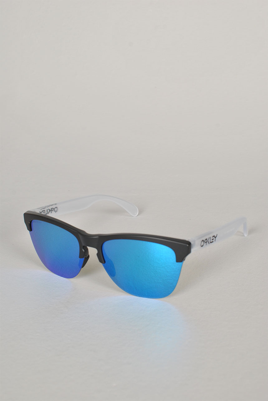 888392326843 Frogskins Lite, Prizm Sapphire Iridium