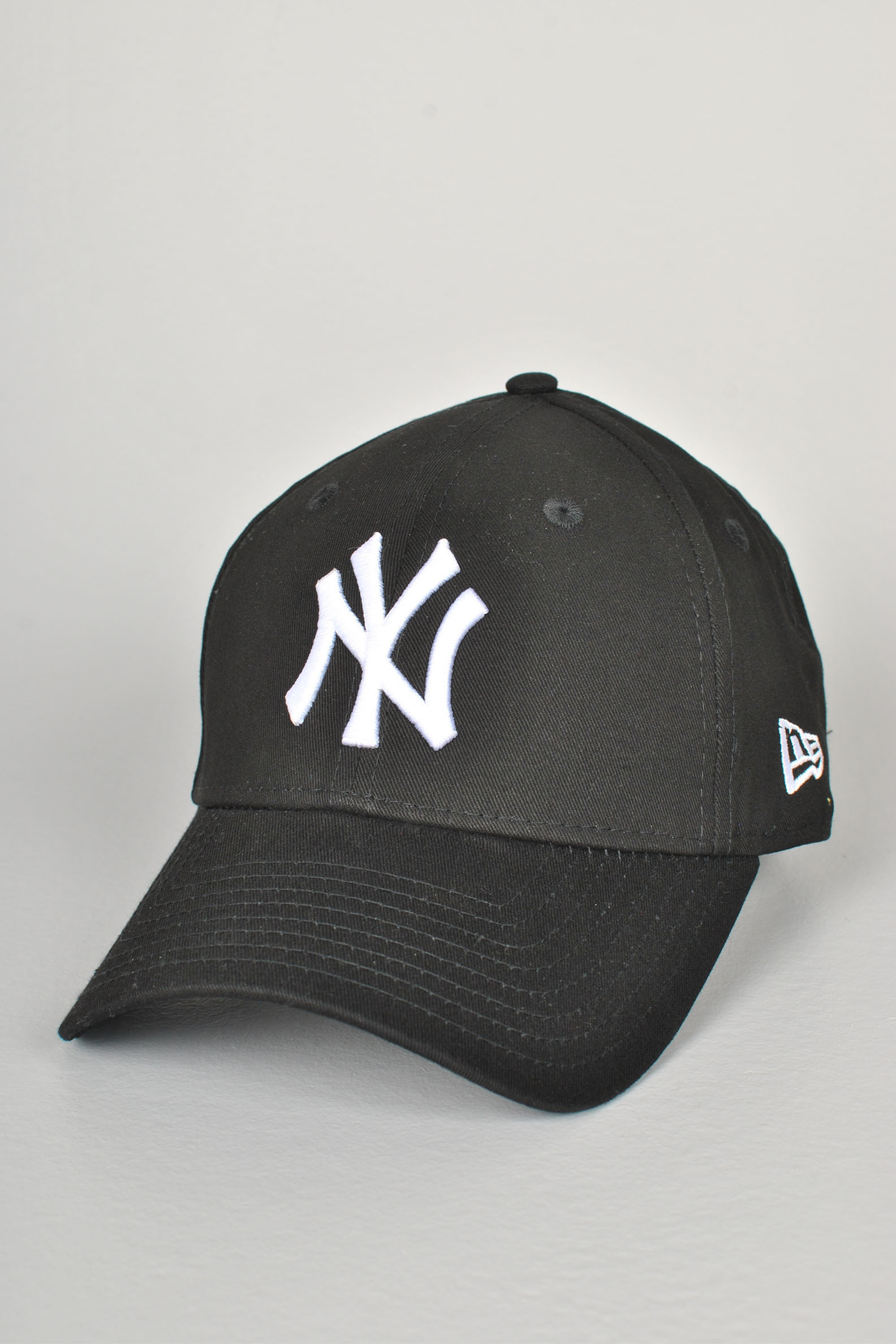 300941 MLB NY Yankees 9Forty Adjustable Cap