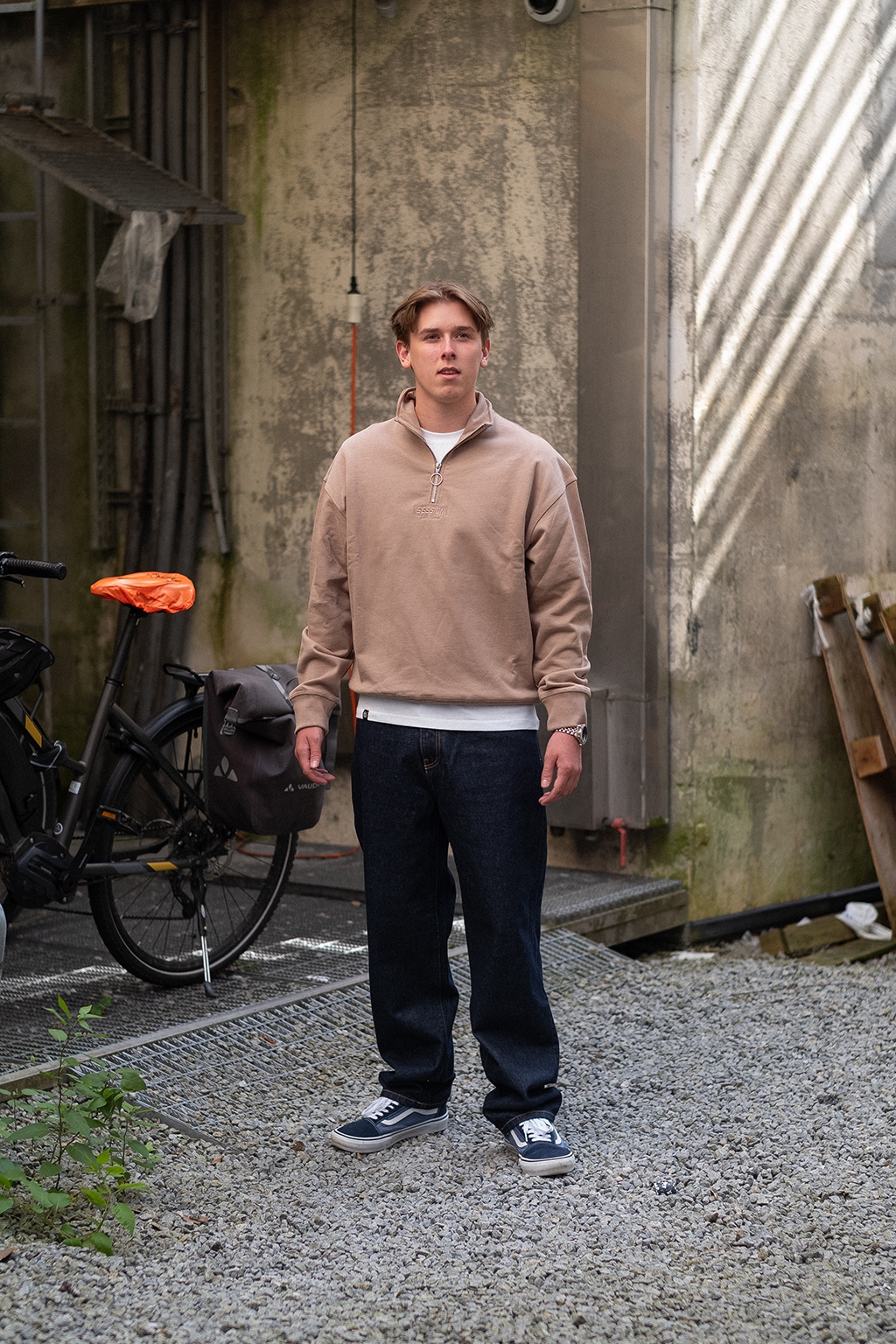 Block Quarter Zip Crew