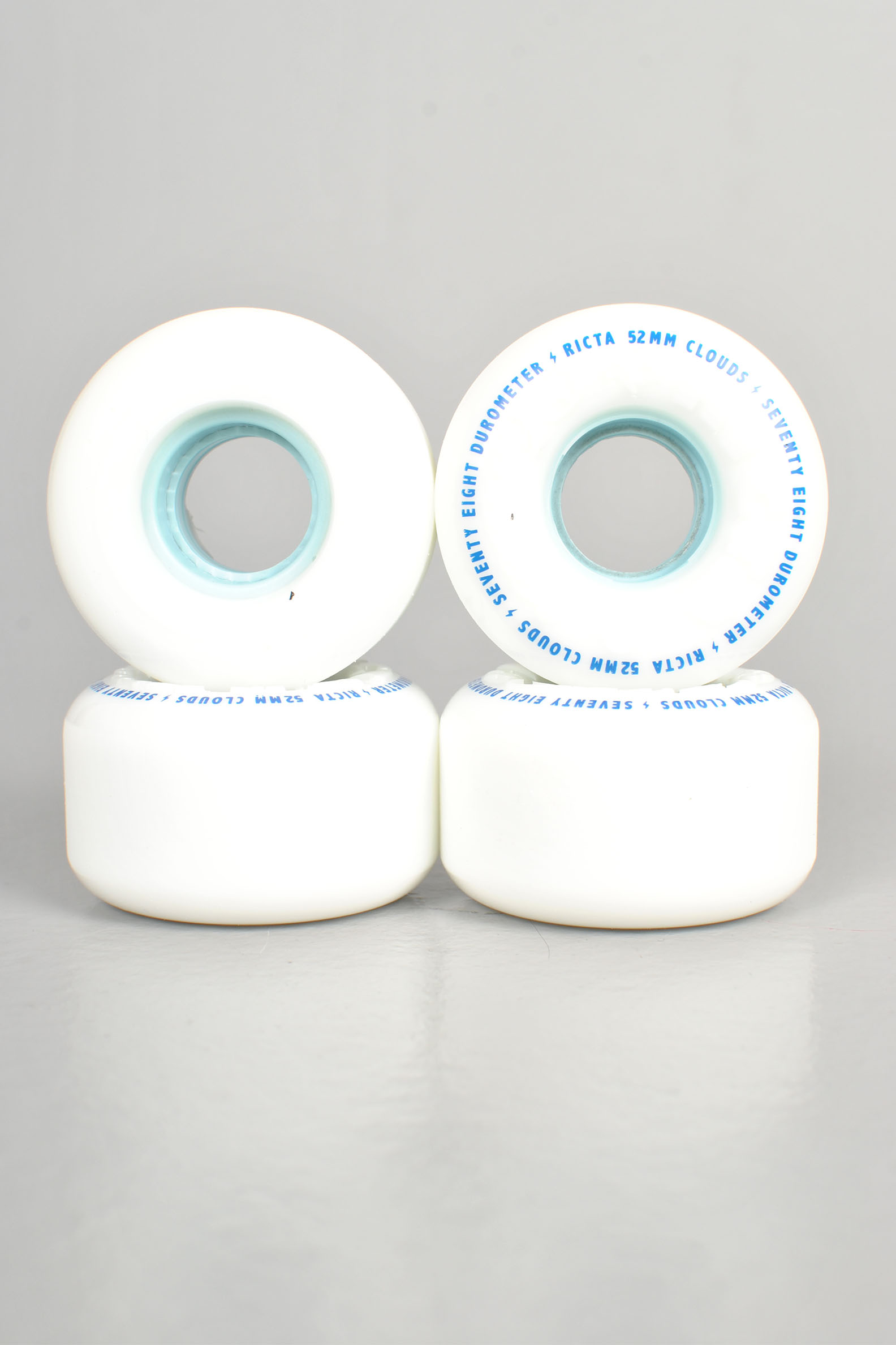 659641634831 Blue Clouds 52mm 78A