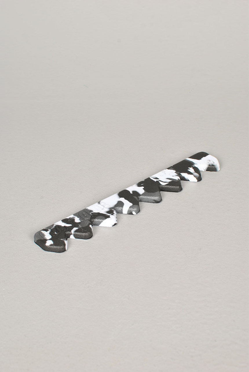 816235025912 Squiggle Stick, Snow Camo
