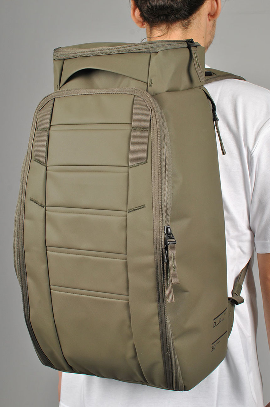 Hugger Backpack 30L | 30 L | Moss Green | 7071313600587