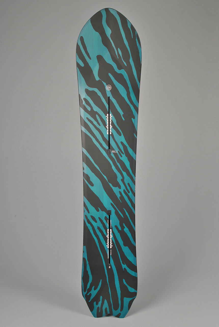 burton fish 3d snowboard No Color 156 The Burton Fish 3D Directional Flat Top Snowboard builds on the shape of our iconic Fish design with the addition of surfboard Fish 3D Snowboard