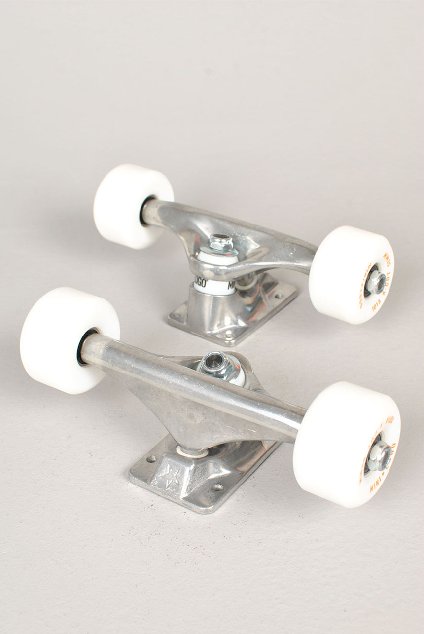 Raw 139 Trucks & Wheels sett Raw 139 Trucks & Wheels sett