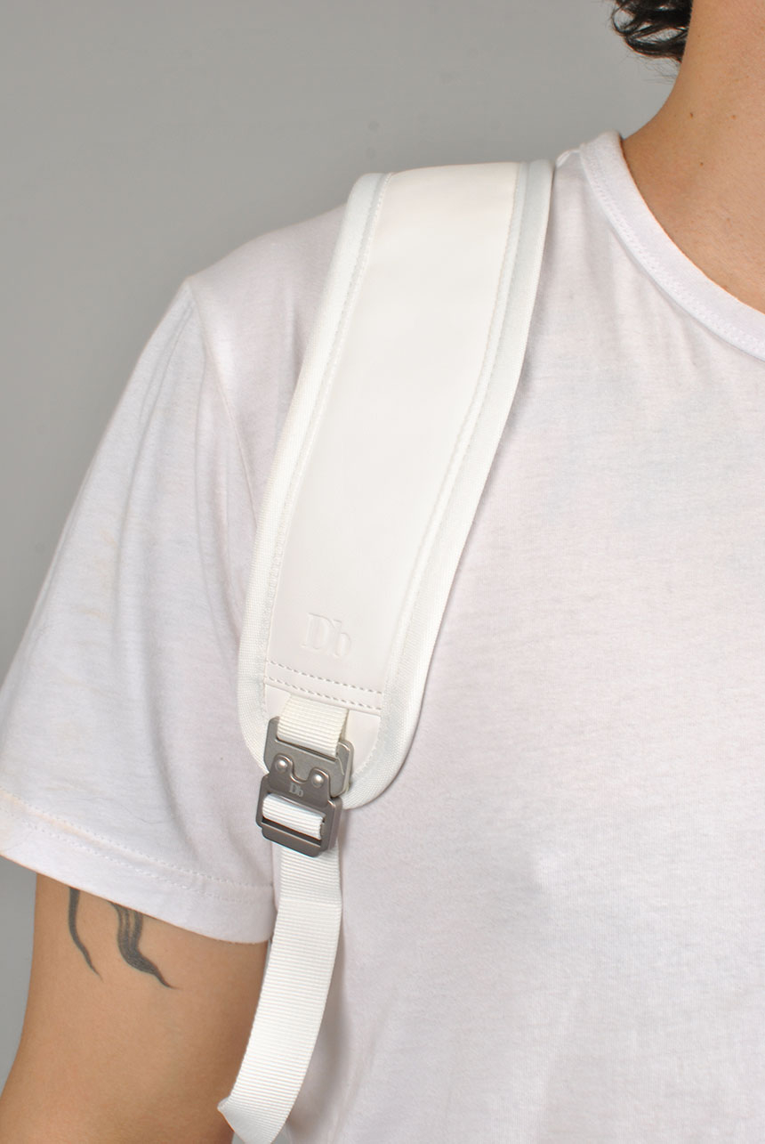 The Æra Backpack 16L, White Out