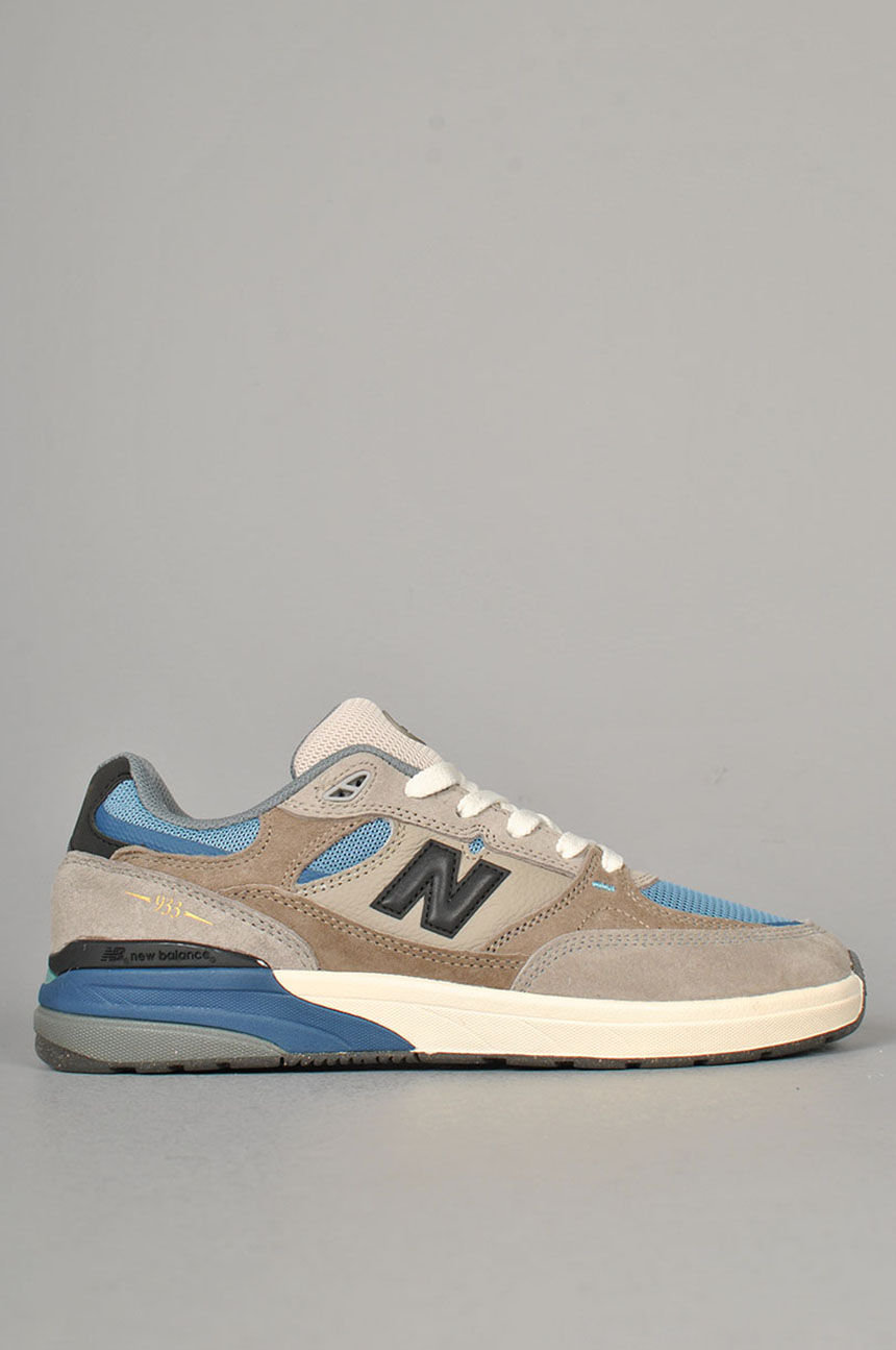 Andrew Reynolds 933 ASB