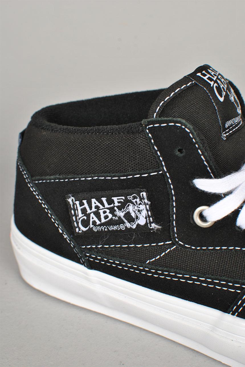 Skate Half Cab 37 Black-White 194901609940 - Main Image