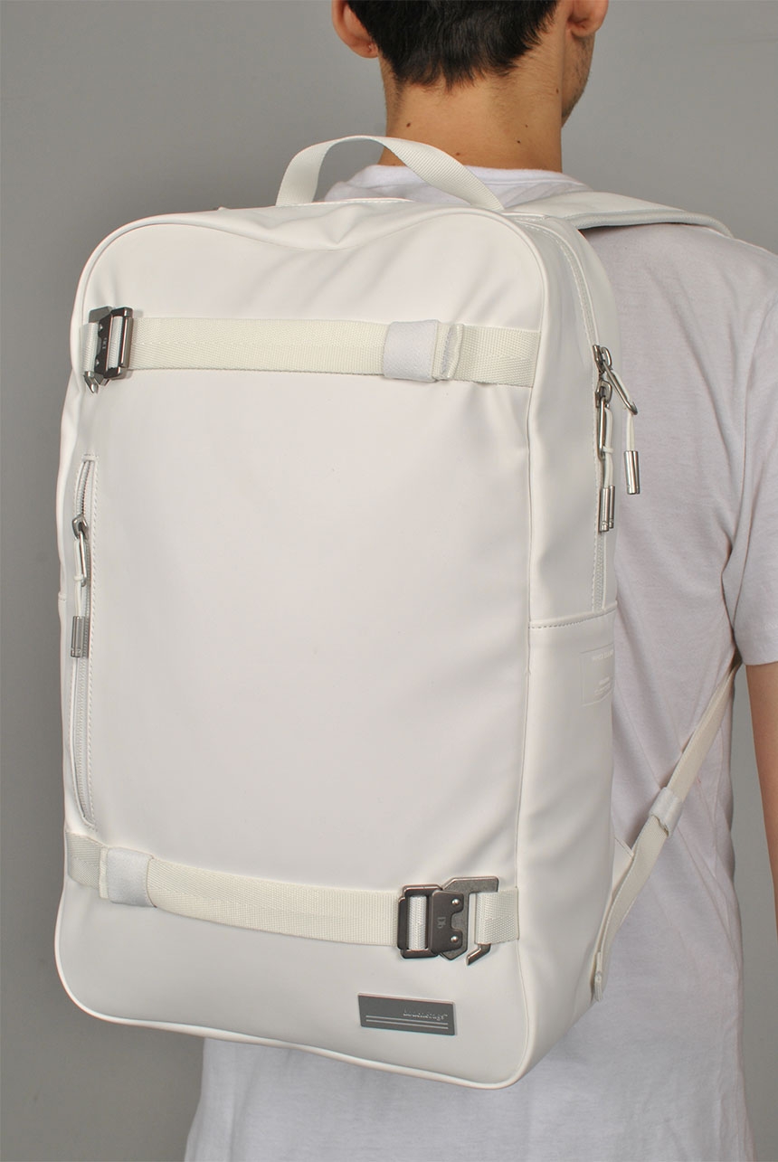 The Världsvan Backpack 17L, White Out