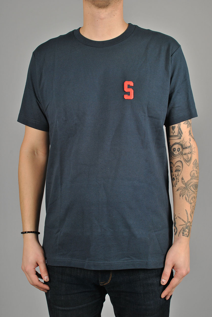 S T-Shirt